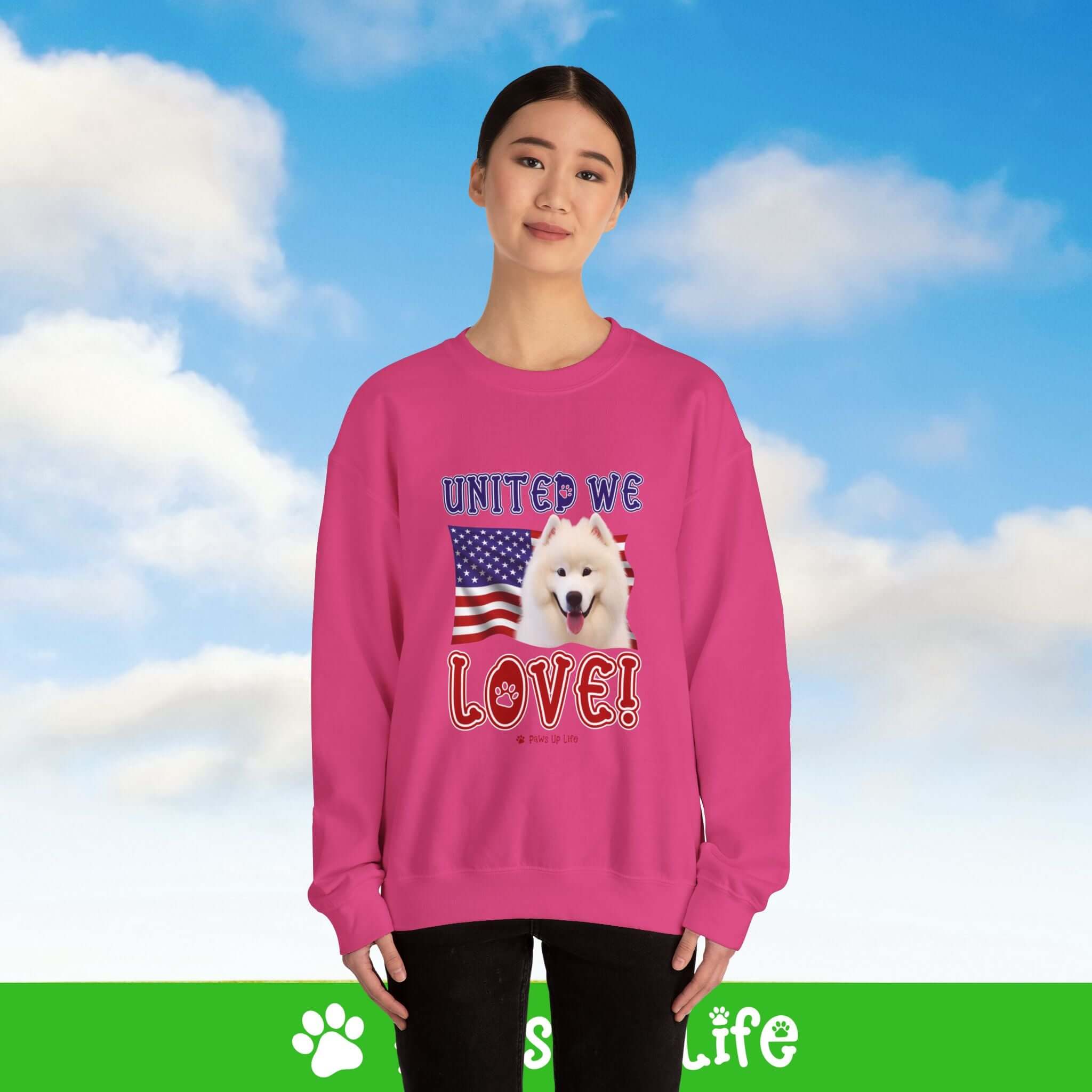 "United We Love" Samoyed Dog Crewneck Sweatshirt – Patriotic Dog Lover Gift, Unisex Apparel for Proud Dog Moms & Dads