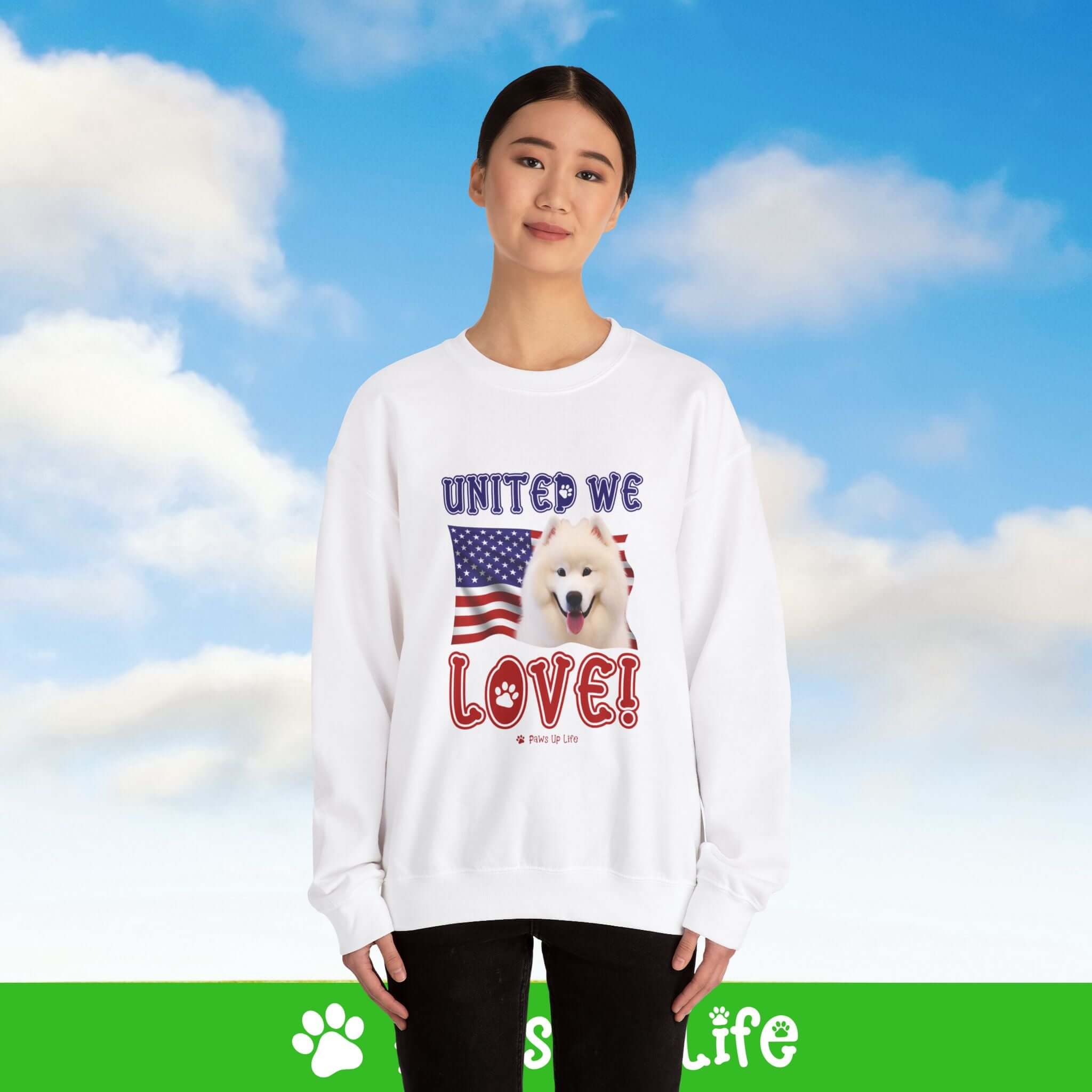 "United We Love" Samoyed Dog Crewneck Sweatshirt – Patriotic Dog Lover Gift, Unisex Apparel for Proud Dog Moms & Dads